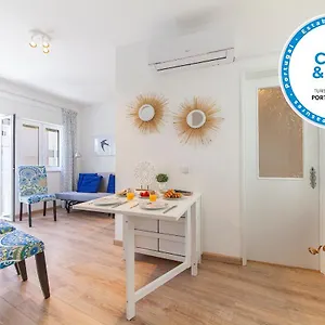 B48 - Olive Tree Street 2 Bed Flat Apartamento Lagos